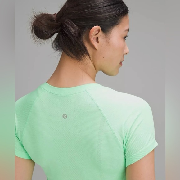 🔥🔥LULULEMON🔥🔥Swiftly Tech 2.0 Short Sleeve Top Woman 6 Pistachio Green - Picture 4 of 9